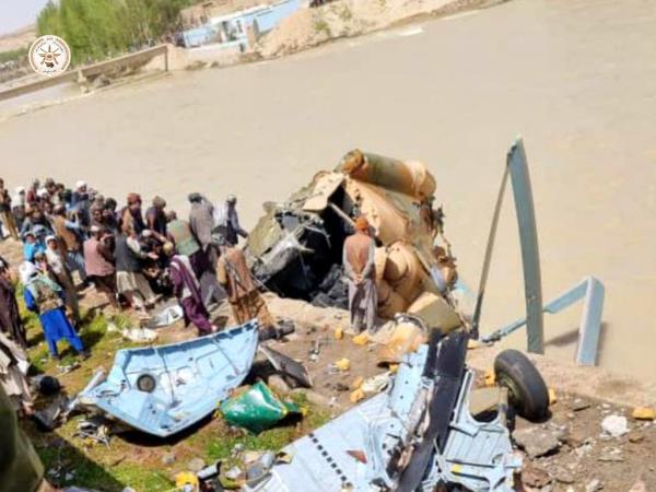 塔利班直升机在阿富汗古尔坠毁，造成数人死亡和受伤
